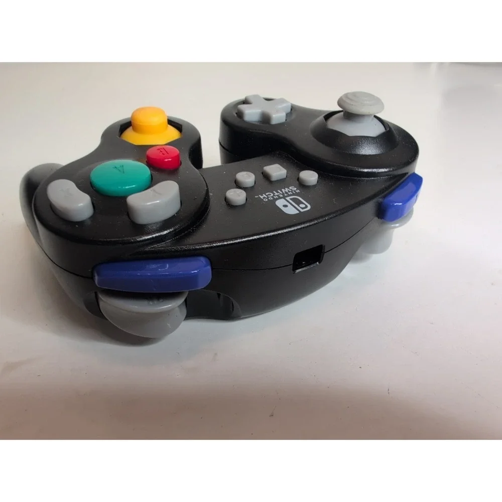 Power A GameCube Wired Controller (Black, 1507843-01) For Nintendo Switch